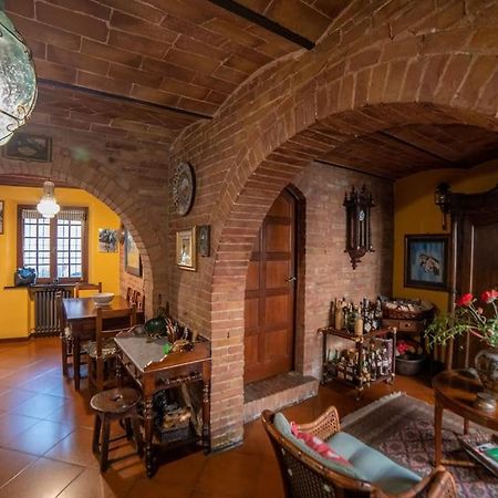 Villa Casa Lazzaro Al Centro Di Siena Exterior foto