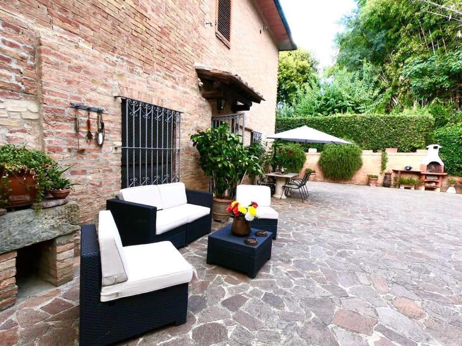 Villa Casa Lazzaro Al Centro Di Siena Exterior foto