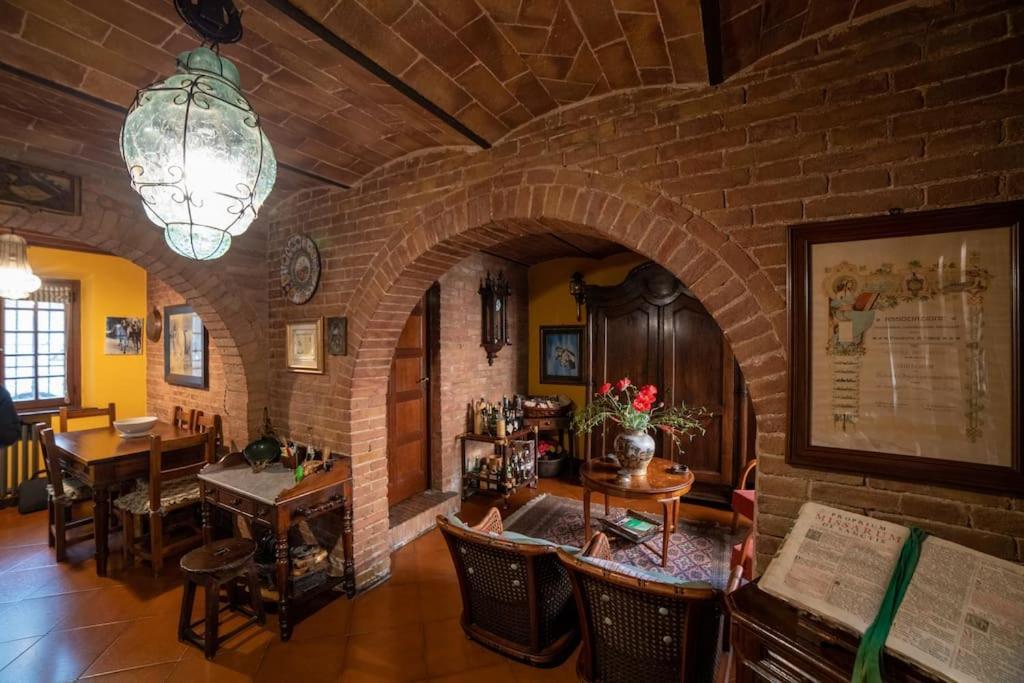 Villa Casa Lazzaro Al Centro Di Siena Exterior foto