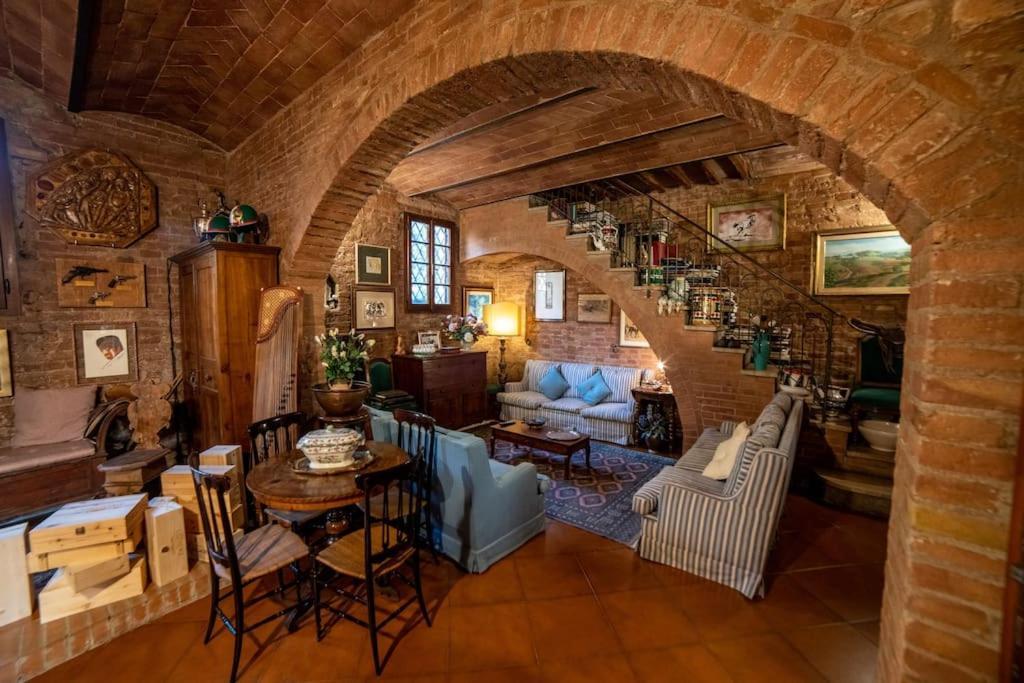 Villa Casa Lazzaro Al Centro Di Siena Exterior foto