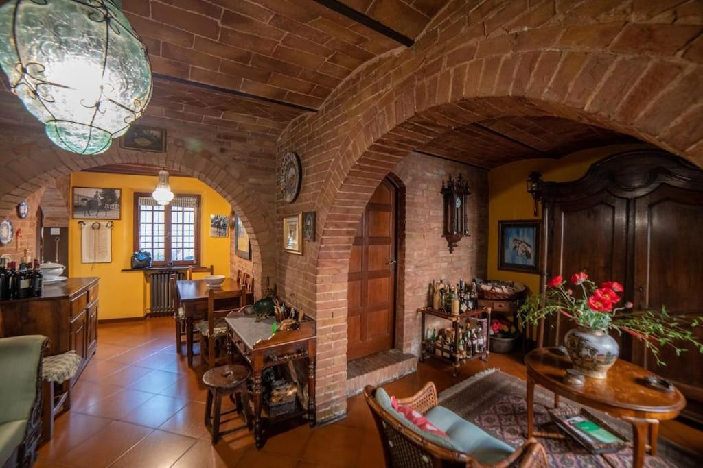 Villa Casa Lazzaro Al Centro Di Siena Exterior foto
